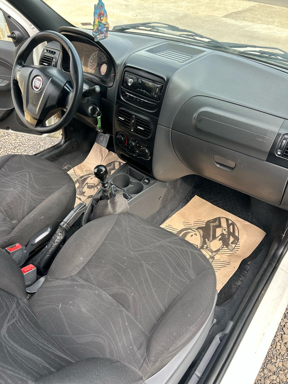 Fiat Strada 1.4 Hard Working Flex 2 Portas (12)