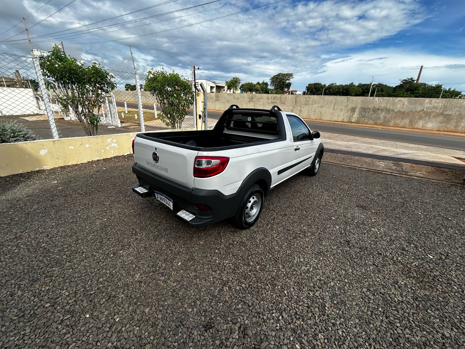 Fiat Strada 1.4 Hard Working Flex 2 Portas (5)