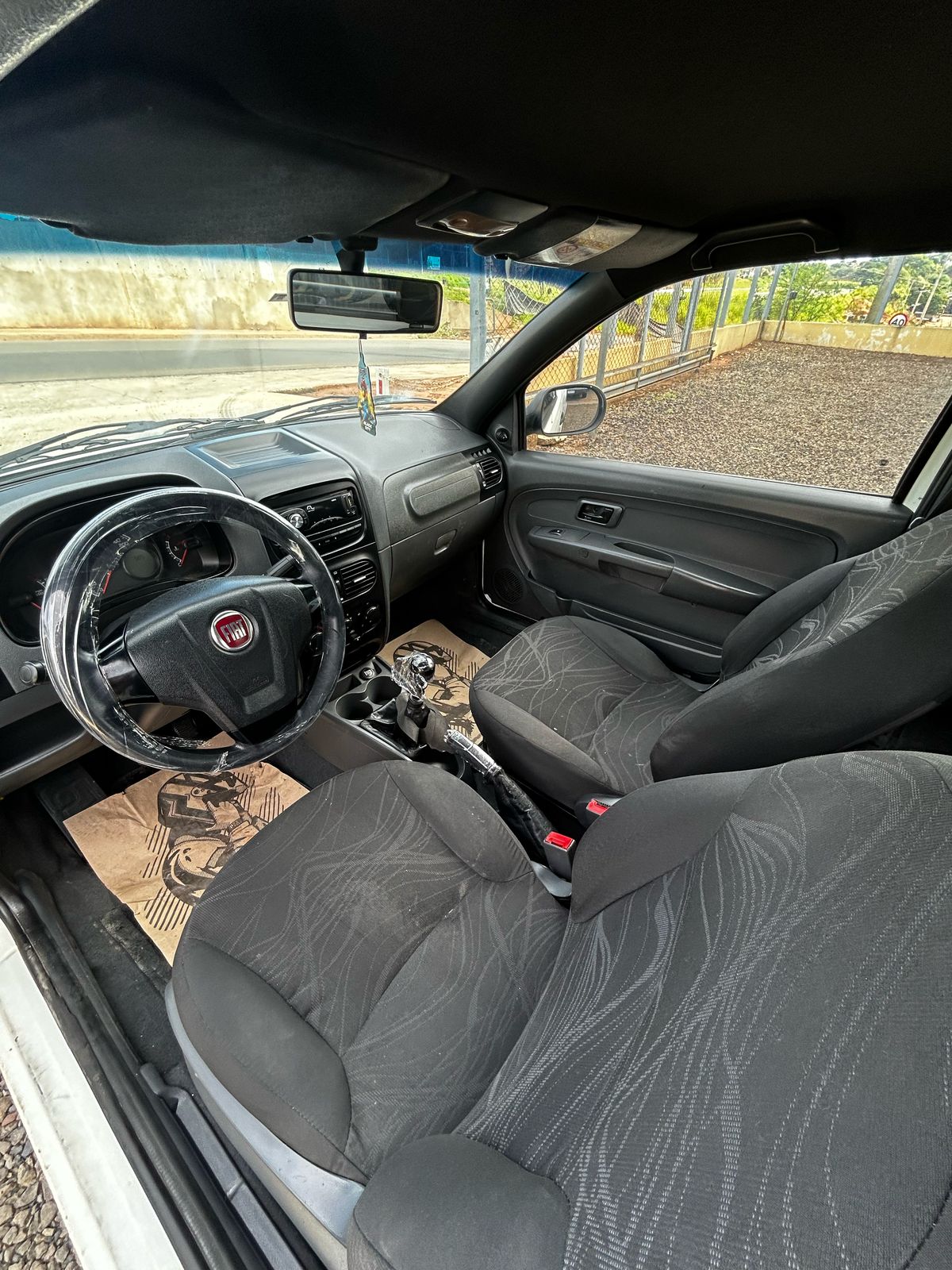 Fiat Strada 1.4 Hard Working Flex 2 Portas (8)