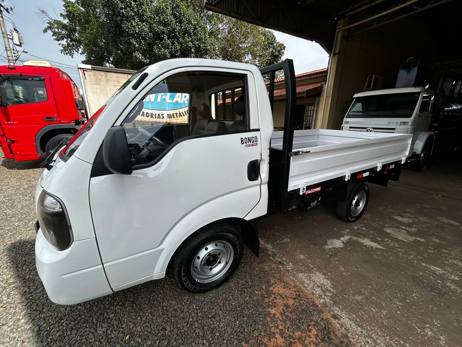 KIA Bongo 2.5 HD Carroceria Ano 2020 (6)